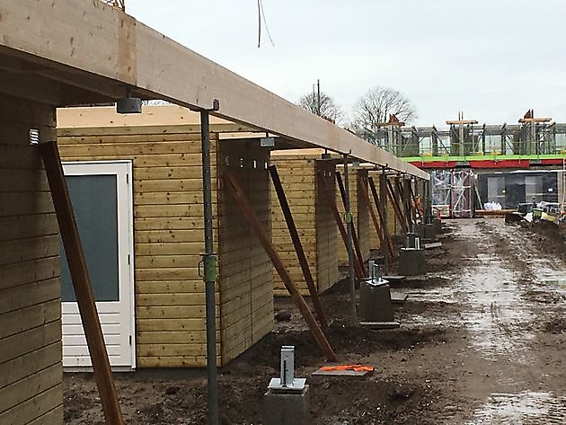 Opkomst van een prefab huis als oplossing van het woningprobleem Houtbouw Lageman B.V. Zuidbroek